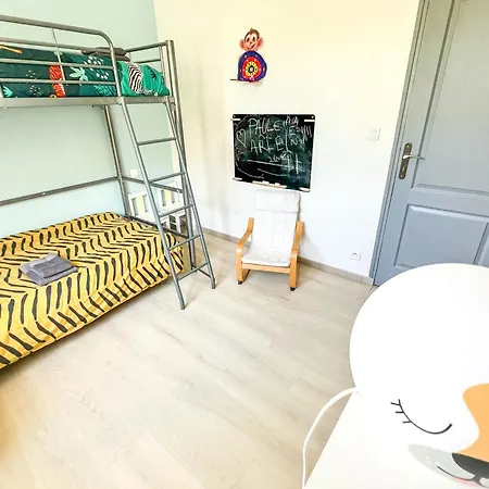 Ac - Car Parking - Garden - Near Ramparts Apartment *