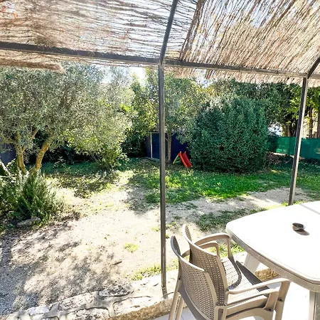 Apartment Ac - Car Parking - Garden - Near Ramparts